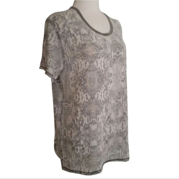 Free People Animal Print Snakeskin Tourist Tee Size Small - Picture 6 of 9